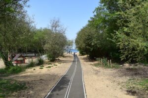 Camping Domaine De La Rive Lake Path