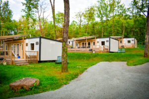 plenty of space between mobile homes at saint avit loisirs