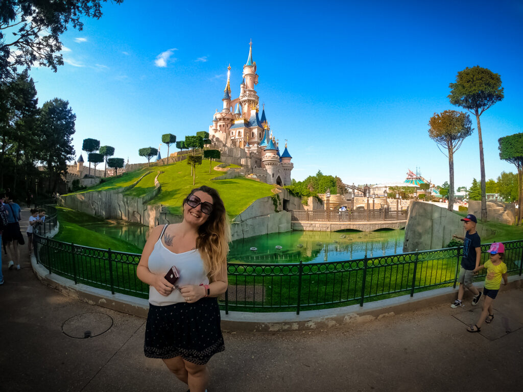 Breanne-at-disneyland-paris-on-her-daytrip-from-La-Croix-du-vieux-pont-berny-riviere-france-You-can-get-the-coach-from-the-campsite-here