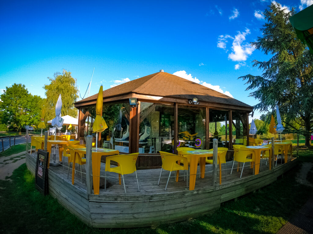 Macao leisure cafe at la croix du vieux pont berny riviere