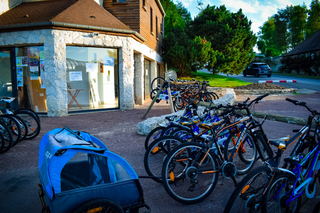 The bike hire and tourist office area at La Croix du vieux pont berny riviere france (16)