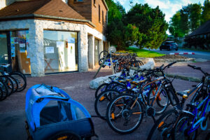 The bike hire and tourist office area at La Croix du vieux pont berny riviere france (16)