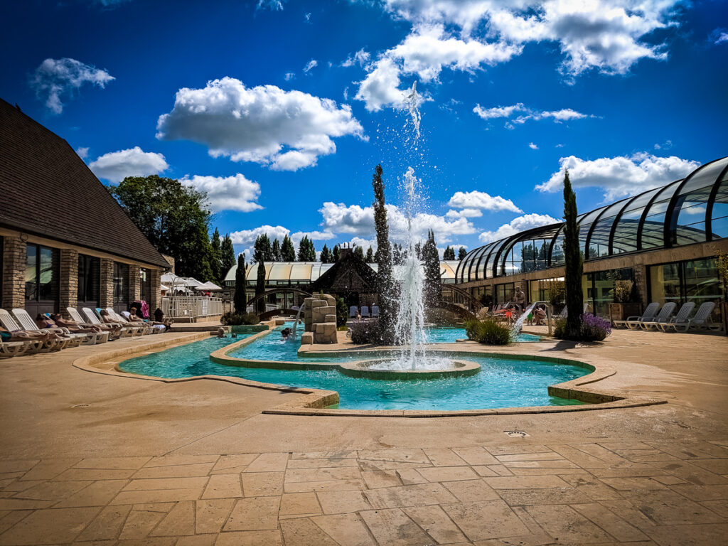 outdoor pool with fountain at La Croix du vieux pont berny riviere france (68)