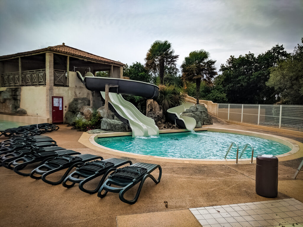 pool with slides at garangeoire campsite