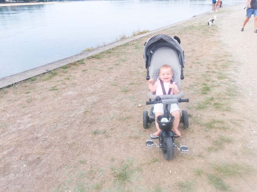 Baby at the lake near Camping natureo in Hossegor-16