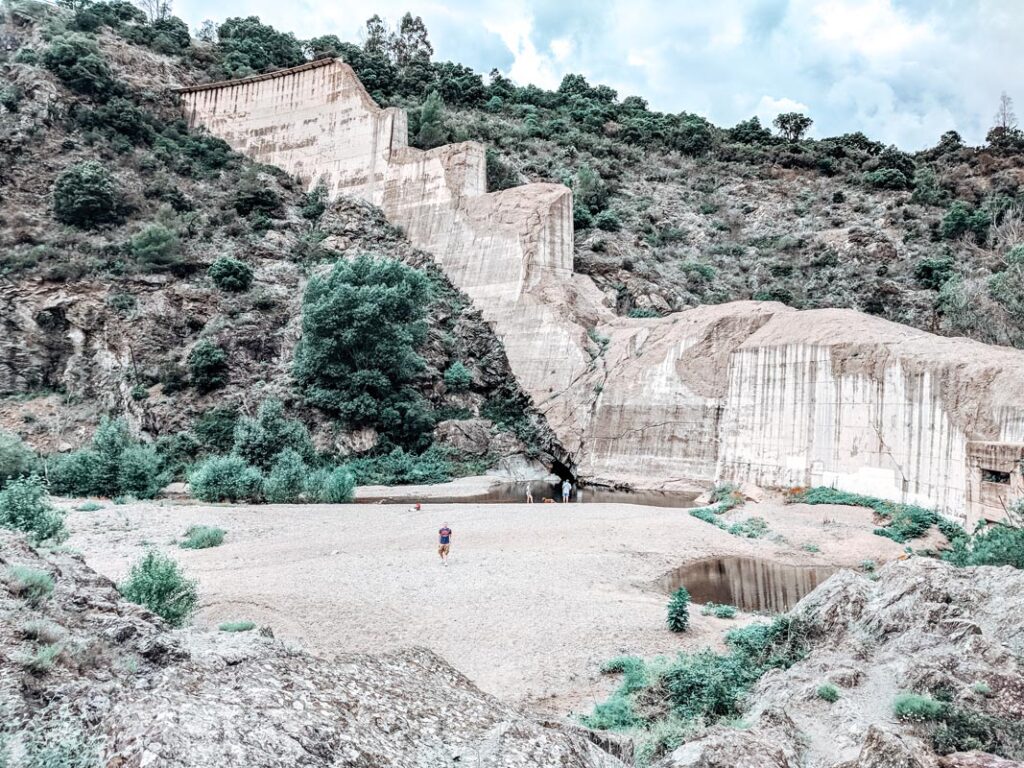 Mike stood in front of the malpasset dam in the var, france