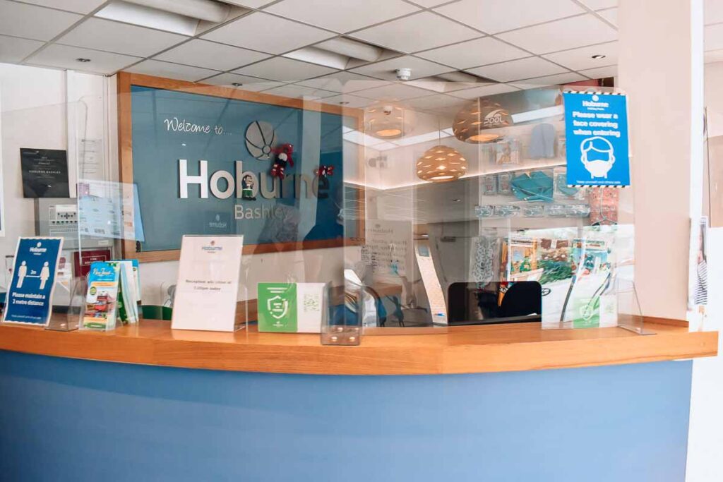 main-reception-at-hoburne-bashley