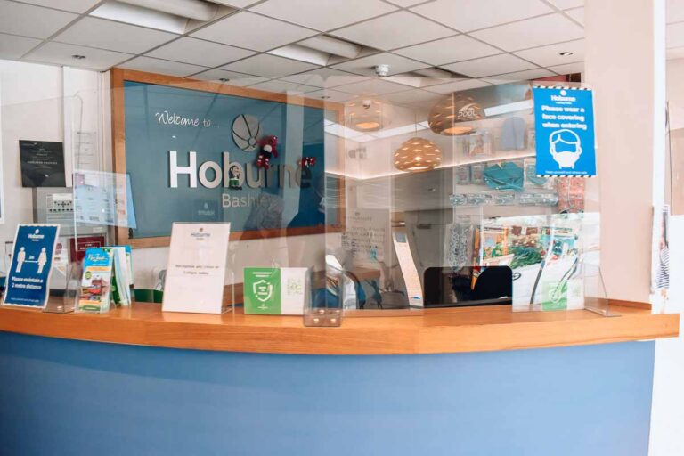 main-reception-at-hoburne-bashley