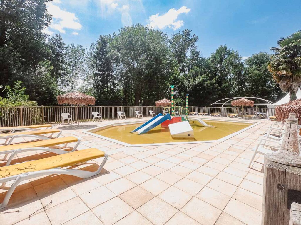 closed-toddler-pool-at-domaine-de-la-breche