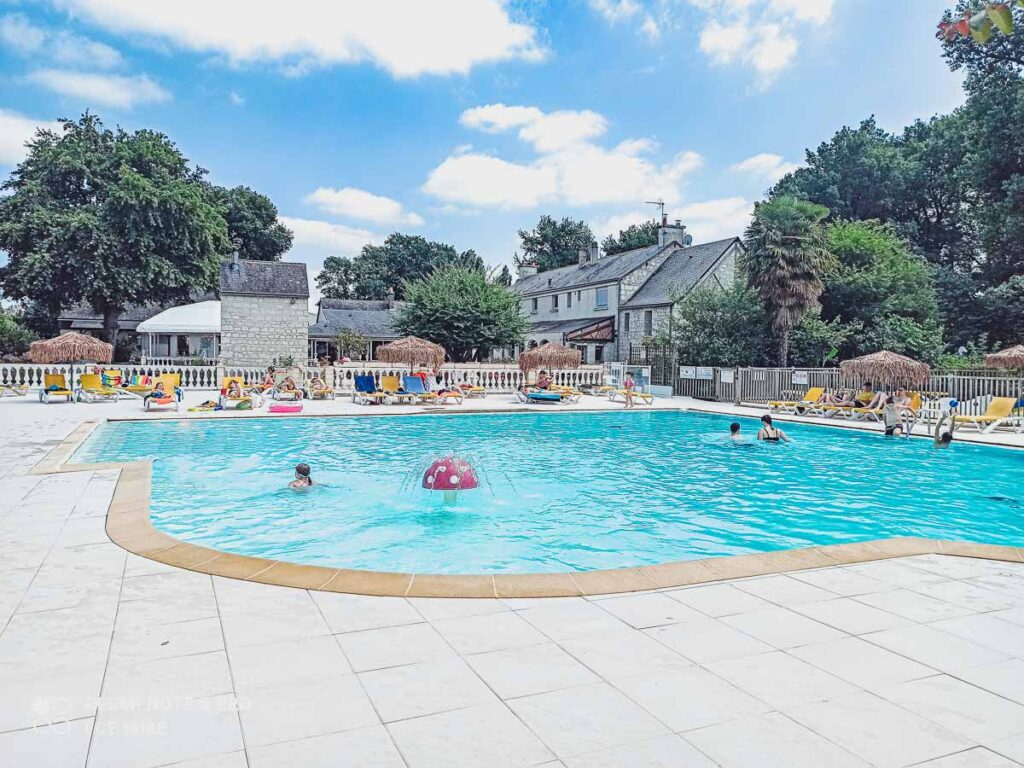 pool-at-camping-domaine-de-la-breche