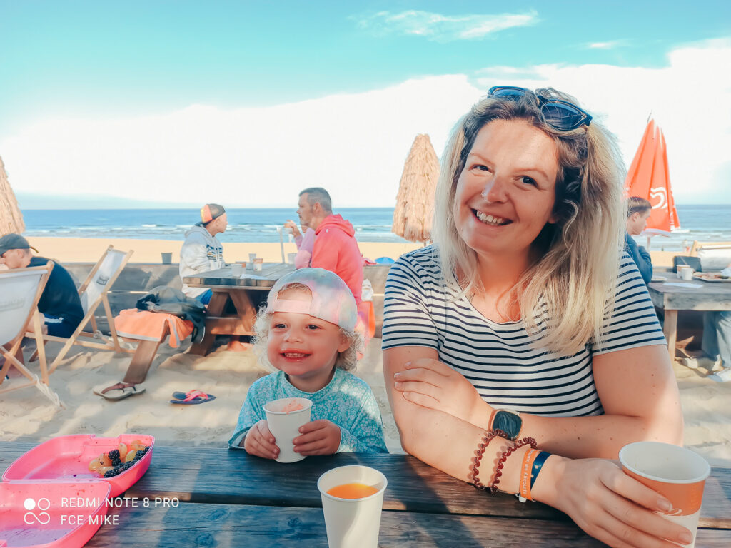 beach bar at contis plage