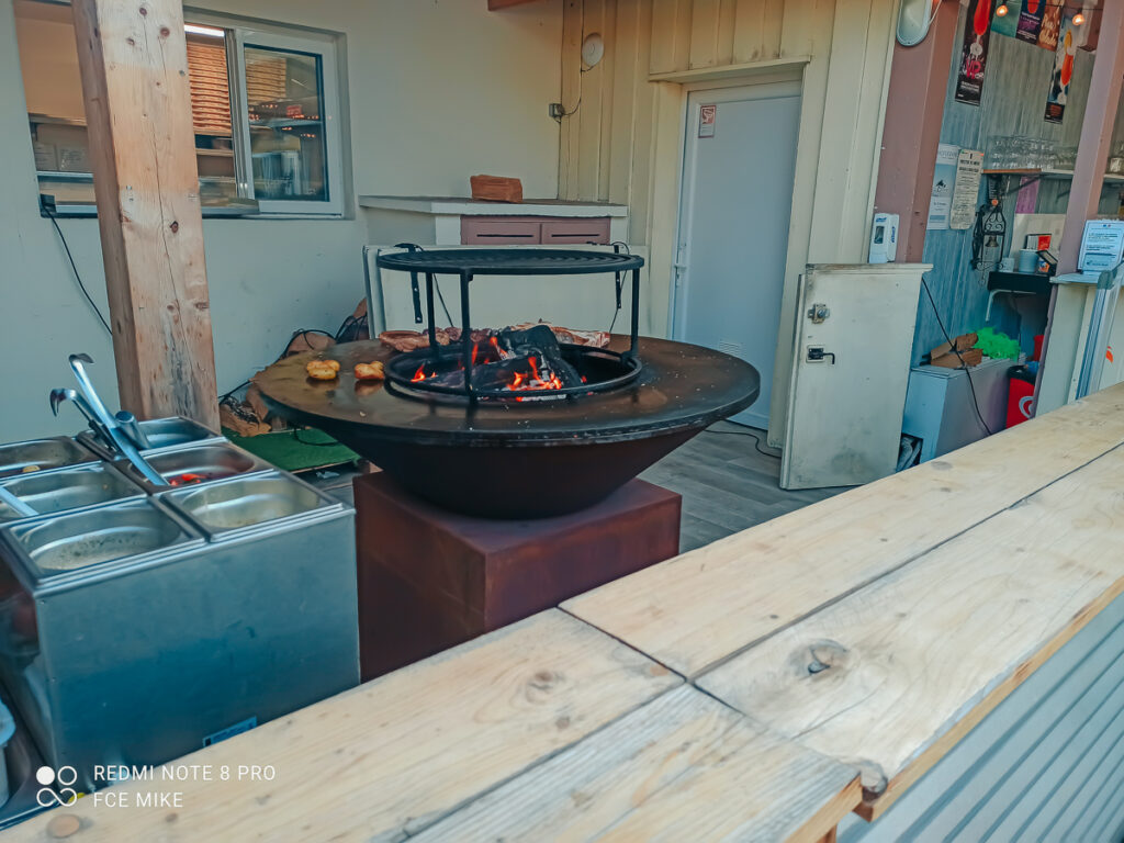 restaurant fire at Marvilla parks le soleil des landes campsite (3)