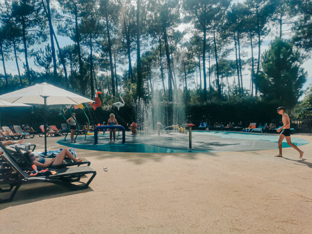 The kids splash area at sandaya soustons village campsite -21
