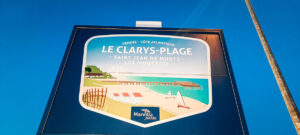 clarys plage sign