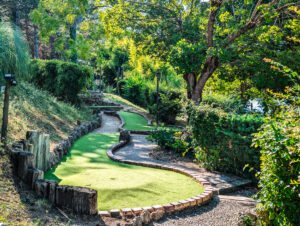 mini golf course at Le Lac des 3 Vallées