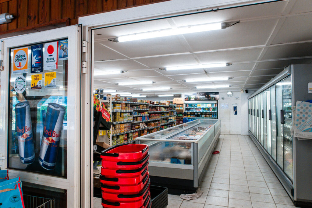 campsite shop at le col vert
