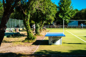 table tennis table at le col vert