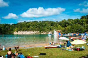 base de pop activity lake
