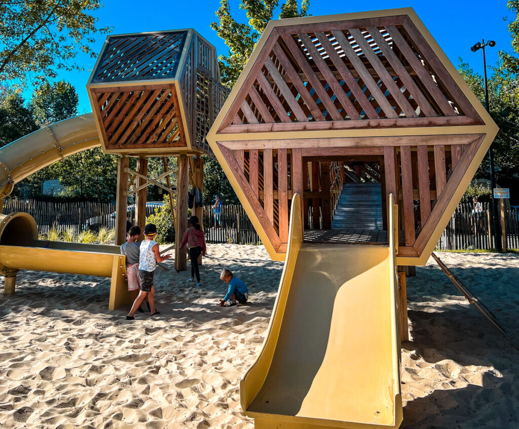 new play area at le col vert