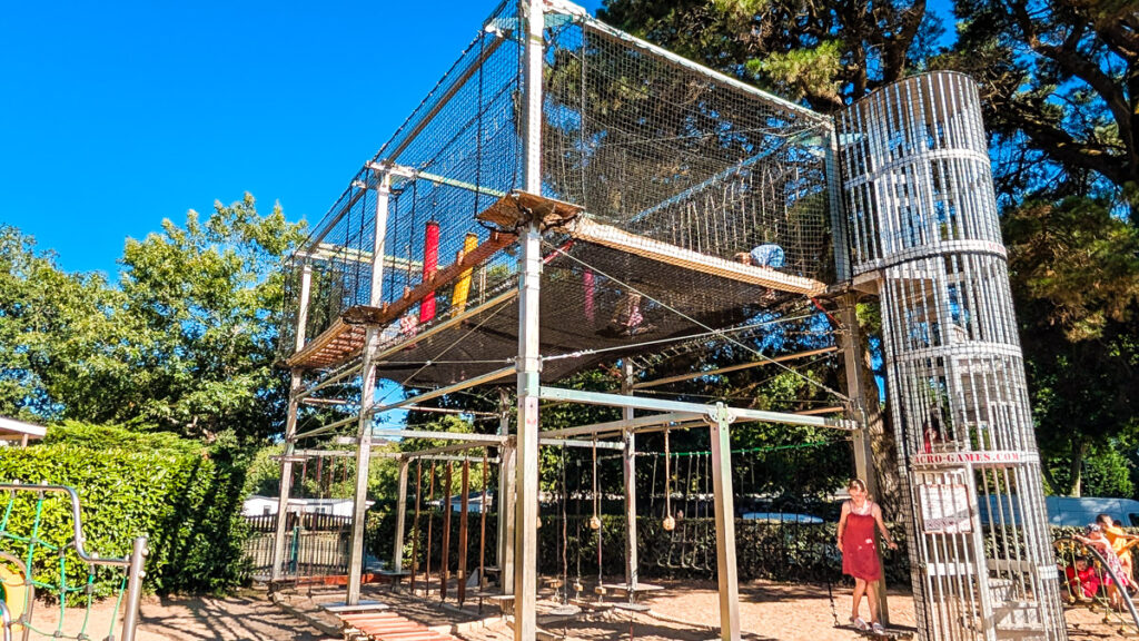 The play area at Eurocamp La Grande Metairie is a high rope play park with a circuit underneath