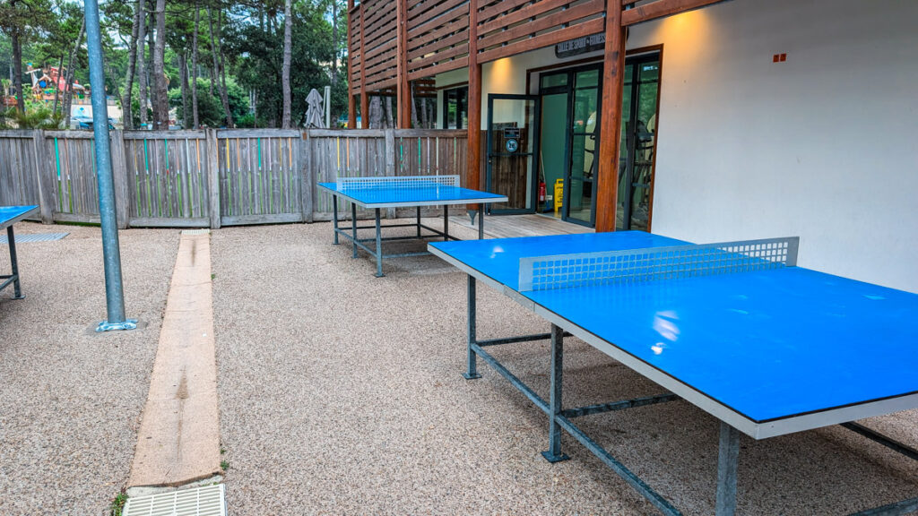 table tennis tables at camping cote d'argent